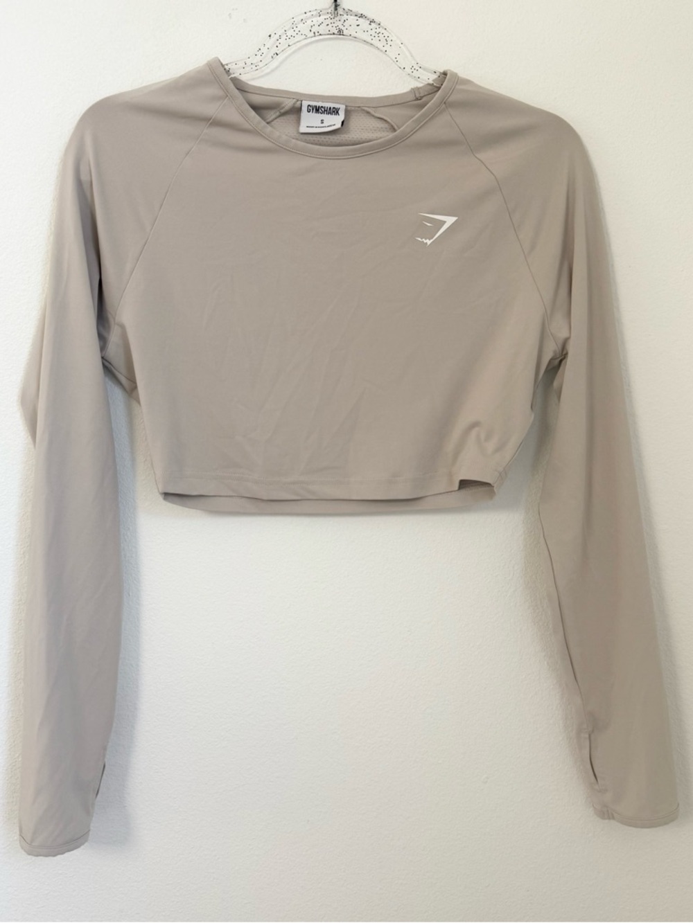 GymShark Beige along Sleeve Crop Athletic Top Size S Gym